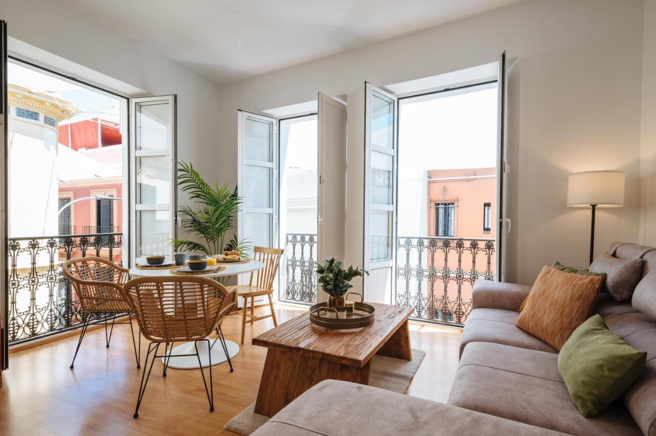 Hostly Rivero 2A Center Loft-Fibre-Communal Terrace-Parking Optional-Cless Seville Exterior photo