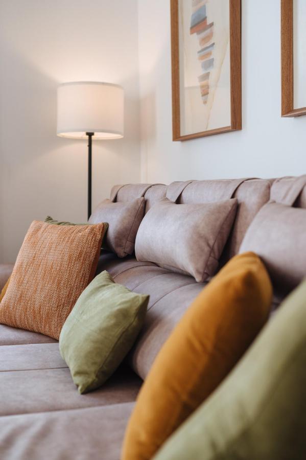 Hostly Rivero 2A Center Loft-Fibre-Communal Terrace-Parking Optional-Cless Seville Exterior photo